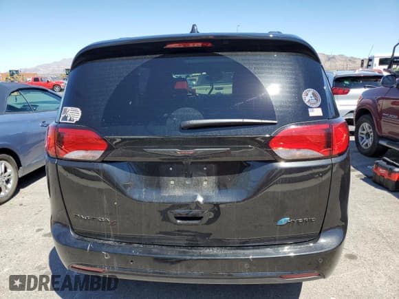 ✅ 2020 Chrysler Pacifica Hybrid Limited • VIN: 2C4RC1N79LR267416 • Lot: 56366105. Listed on Copart with 44,435 mi. Free auction sales archive from the USA and detailed vehicle history report at DreamBid. Image 6.