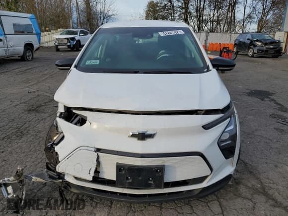 ✅ 2023 Chevrolet Bolt EV 1LT • VIN: 1G1FW6S09P4179336 • Lot: 84229074. Wystawiony na Copart z przebiegiem 27 015 mil. Bezpłatny archiwum sprzedaży aukcyjnych z USA i szczegółowy raport historii pojazdu na DreamBid. Zdjęcie 5.