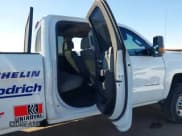 ✅ 2018 Chevrolet Silverado 2500HD Work Truck • VIN: 1GC2CUEG0JZ292906 • Lot: 43606831. Listed on IAAI with 163,085 mi. Free auction sales archive from the USA and detailed vehicle history report at DreamBid. Image 8.