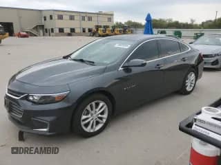 2017 Chevrolet Malibu LT z VIN 1G1ZE5STXHF115946, wystawiony jako Copart lot #89828285 z przebiegiem 151 366 mil mil oraz Szkoda całkowita • Salvage title. Historia ofert i sprzedaży dostępna na DreamBid. Obrazek 1.