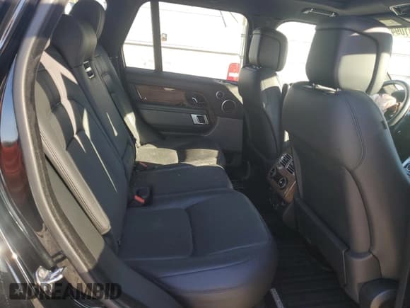 ✅ 2019 Land Rover Range Rover • VIN: SALGS2RE9KA556896 • Lot: 43109495. Listed on Copart with 37,710 mi. Free auction sales archive from the USA and detailed vehicle history report at DreamBid. Image 11.