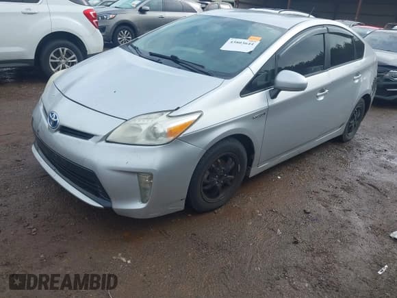✅ 2014 Toyota Prius Two • VIN: JTDKN3DU8E1735660 • Lot: 43803644. Wystawiony na IAAI z przebiegiem 279 126 mil. Bezpłatny archiwum sprzedaży aukcyjnych z USA i szczegółowy raport historii pojazdu na DreamBid. Zdjęcie 17.