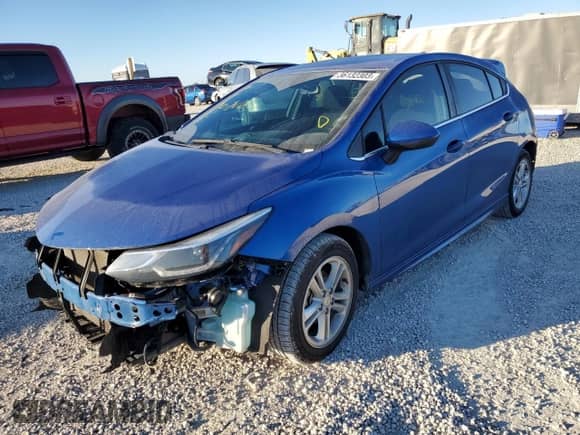 ✅ 2018 Chevrolet Cruze LT • VIN: 3G1BE6SM7JS513732 • Lot: 36132303. Wystawiony na Copart z przebiegiem 56 256 mil mil. Skorzystaj z bezpłatnego archiwum sprzedaży aukcyjnych z USA i zobacz szczegółowy raport historii pojazdu na DreamBid. Zdjęcie 1.