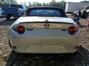 ✅ 2017 Mazda MX-5 Miata Club • VIN: JM1NDAC74H0124180 • Lot: 70695255. Listed on Copart with 37,597 mi. Free auction sales archive from the USA and detailed vehicle history report at DreamBid. Image 6.