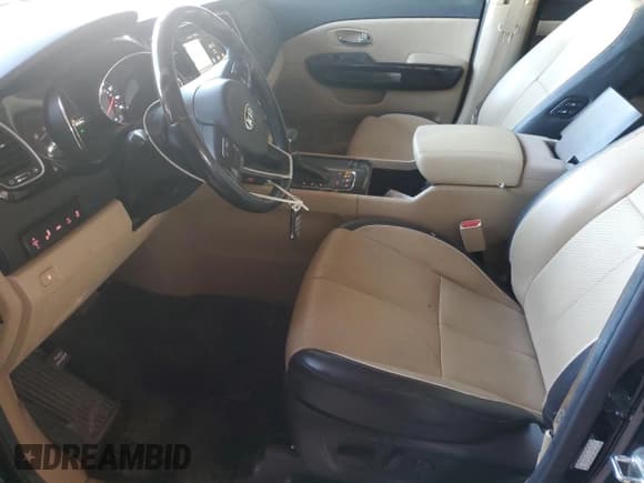 ✅ 2018 Kia Sedona SX-L • VIN: KNDME5C16J6407792 • Lot: 70961095. Listed on Copart with 104,133 mi. Free auction sales archive from the USA and detailed vehicle history report at DreamBid. Image 7.