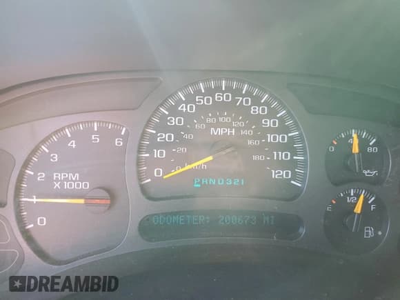 ✅ 2004 Chevrolet Suburban Z71 • VIN: 3GNFK16Z74G314849 • Лот: 46052385. Опубликован ранее на Copart с пробегом 200 673 миль. Бесплатный доступ к архиву аукционных продаж из США и подробный отчёт об истории автомобиля на DreamBid. Изображение 9.