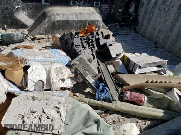 ✅ 2021 Chevrolet Silverado 1500 LT • VIN: 3GCUYDED8MG168550 • Lot: 62923825. Listed on Copart with Not provided. Free auction sales archive from the USA and detailed vehicle history report at DreamBid. Image 12.