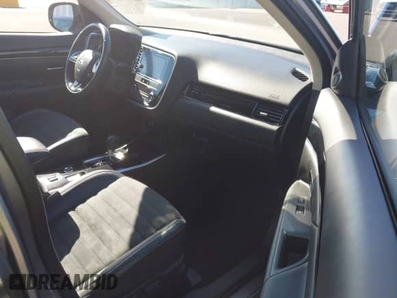 2019 Mitsubishi Outlander ES с VIN JA4AZ3A35KJ002287, выставлен на аукционе IAAI как лот 42815580 с пробегом 43 637 миль миль и . История ставок и продаж доступна на DreamBid. Изображение 5.