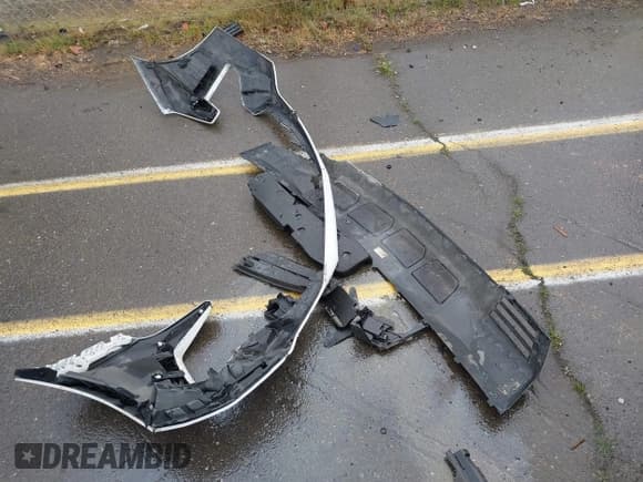 ✅ 2022 Chevrolet Silverado 1500 RST • VIN: 2GCPADED2N1507623 • Lot: 41484236. Listed on IAAI with 45,070 mi. Free auction sales archive from the USA and detailed vehicle history report at DreamBid. Image 12.