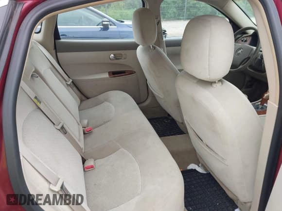 ✅ 2005 Buick LaCrosse CX • VIN: 2G4WC532251314462 • Lot: 42461017. Listed on IAAI with 109,082 mi. Free auction sales archive from the USA and detailed vehicle history report at DreamBid. Image 8.