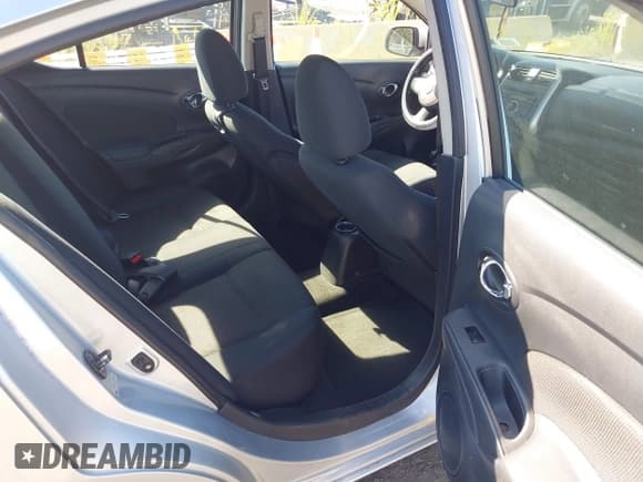 ✅ 2013 Nissan Versa S • VIN: 3N1CN7AP4DL858425 • Лот: 43343474. Опубликован ранее на IAAI с пробегом 69 339 миль. Бесплатный доступ к архиву аукционных продаж из США и подробный отчёт об истории автомобиля на DreamBid. Изображение 8.