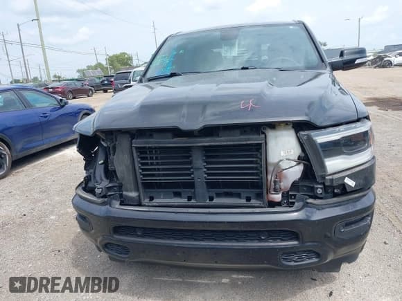 ✅ 2019 Ram 1500 Big Horn • VIN: 1C6SRFFT6KN741396 • Lot: 42955238. Wystawiony na IAAI z przebiegiem 72 696 mil. Bezpłatny archiwum sprzedaży aukcyjnych z USA i szczegółowy raport historii pojazdu na DreamBid. Zdjęcie 13.