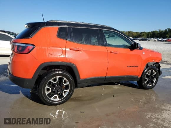 ✅ 2017 Jeep Compass Trailhawk • VIN: 3C4NJDDB1HT641064 • Lot: 85491325. Listed on Copart with 114,422 mi. Free auction sales archive from the USA and detailed vehicle history report at DreamBid. Image 3.