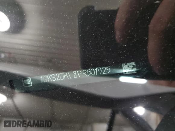 ✅ 2023 GMC Yukon Denali • VIN: 1GKS2DKL8PR501925 • Lot: 80824105. Listed on Copart with 46,902 mi. Free auction sales archive from the USA and detailed vehicle history report at DreamBid. Image 13.