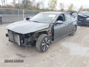 ✅ 2022 Nissan Altima SV • VIN: 1N4BL4DV1NN342750 • Lot: 43435729. Wystawiony na IAAI z przebiegiem 49 681 mil. Bezpłatny archiwum sprzedaży aukcyjnych z USA i szczegółowy raport historii pojazdu na DreamBid. Zdjęcie 2.