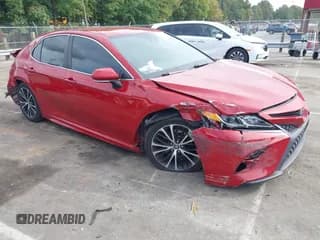 ✅ 2019 Toyota Camry SE • VIN: 4T1B11HK0KU165166 • Lot: 43414132. Listed on IAAI with 172,690 mi. Free auction sales archive from the USA and detailed vehicle history report at DreamBid. Image 1.