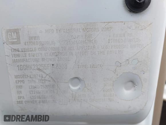 ✅ 2005 Chevrolet Silverado 2500HD LT • VIN: 1GCHK23255F948503 • Lot: 41225115. Wystawiony na IAAI z przebiegiem 187 056 mil. Bezpłatny archiwum sprzedaży aukcyjnych z USA i szczegółowy raport historii pojazdu na DreamBid. Zdjęcie 9.