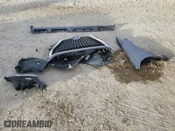 ✅ 2021 Lexus ES 300h Ultra Luxury • VIN: 58AFA1C13MU002880 • Lot: 81463934. Listed on Copart with 60,388 mi. Free auction sales archive from the USA and detailed vehicle history report at DreamBid. Image 12.