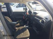 ✅ 2022 Jeep Renegade Latitude • VIN: ZACNJDB18NPN47130 • Лот: 43163836. Опубликован ранее на IAAI с пробегом 66 176 миль. Бесплатный доступ к архиву аукционных продаж из США и подробный отчёт об истории автомобиля на DreamBid. Изображение 5.