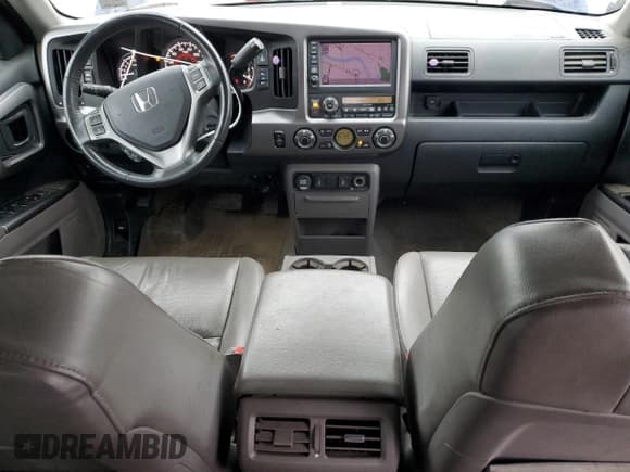 ✅ 2013 Honda Ridgeline RTL • VIN: 5FPYK1F58DB012983 • Lot: 93144425. Wystawiony na Copart z przebiegiem 130 919 mil. Bezpłatny archiwum sprzedaży aukcyjnych z USA i szczegółowy raport historii pojazdu na DreamBid. Zdjęcie 8.