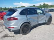 ✅ 2017 Porsche Cayenne • VIN: WP1AA2A21HKA83921 • Lot: 42483127. Wystawiony na IAAI z przebiegiem 164 701 mil. Bezpłatny archiwum sprzedaży aukcyjnych z USA i szczegółowy raport historii pojazdu na DreamBid. Zdjęcie 4.