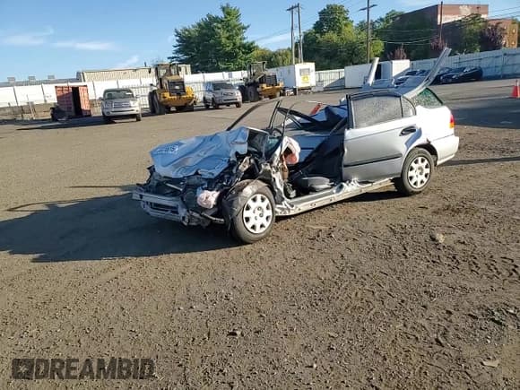 ✅ 1998 Honda Civic DX • VIN: 2HGEJ6625WH535233 • Lot: 84478615. Listed on Copart with 185,587 mi. Free auction sales archive from the USA and detailed vehicle history report at DreamBid. Image 14.