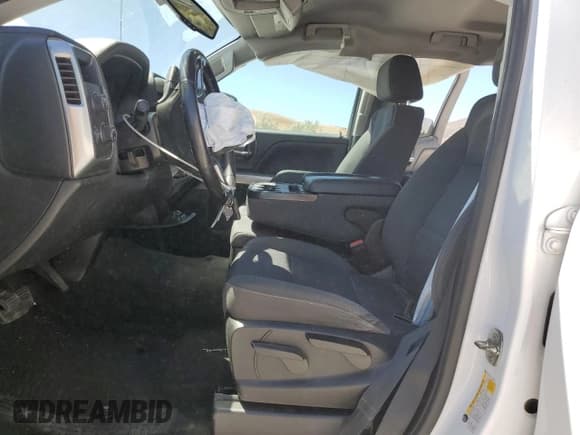 ✅ 2018 Chevrolet Silverado 1500 LT • VIN: 1GCVKREH7JZ196647 • Lot: 66882145. Wystawiony na Copart z przebiegiem 107 445 mil. Bezpłatny archiwum sprzedaży aukcyjnych z USA i szczegółowy raport historii pojazdu na DreamBid. Zdjęcie 7.