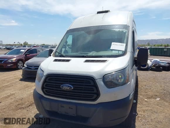 ✅ 2015 Ford Transit Cargo • VIN: 1FTNR3XM1FKA29218 • Lot: 43013185. Listed on IAAI with 740,683 mi. Free auction sales archive from the USA and detailed vehicle history report at DreamBid. Image 17.