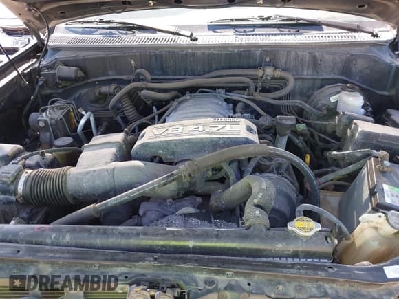 ✅ 2004 Toyota Sequoia Limited • VIN: 5TDBT48A24S208064 • Lot: 42740062. Listed on IAAI with 324,945 mi. Free auction sales archive from the USA and detailed vehicle history report at DreamBid. Image 10.