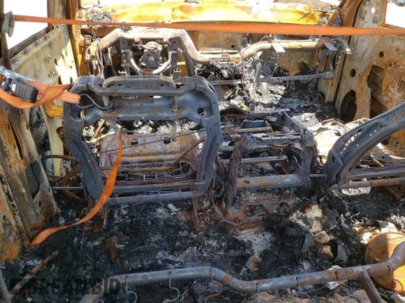 ✅ 2018 Chevrolet Silverado 1500 Work Truck • VIN: 1GCRCNECXJZ135093 • Лот: 63622154. Опубликован ранее на Copart с пробегом Не указан. Бесплатный доступ к архиву аукционных продаж из США и подробный отчёт об истории автомобиля на DreamBid. Изображение 8.