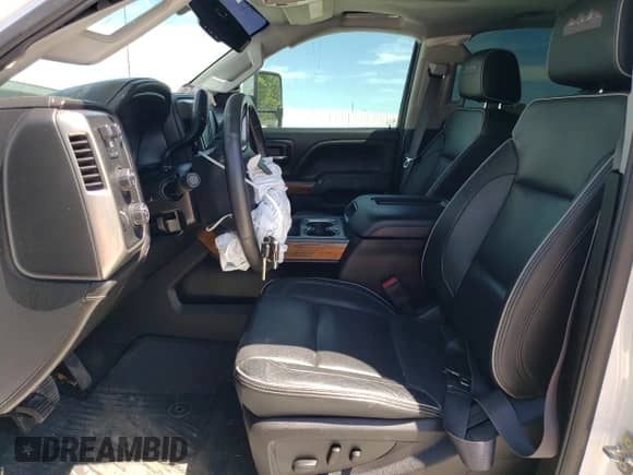 2017 Chevrolet Silverado 2500HD High Country с VIN 1GC1KXEY6HF215865, выставлен на аукционе Copart как лот 49956654 с пробегом 124 239 миль миль и Списание • Salvage title. История ставок и продаж доступна на DreamBid. Изображение 7.