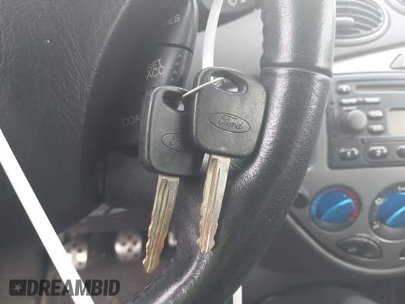 ✅ 2002 Ford Focus ZX3 • VIN: 3FAFP31312R236035 • Lot: 42927606. Listed on IAAI with 195,295 mi. Free auction sales archive from the USA and detailed vehicle history report at DreamBid. Image 11.