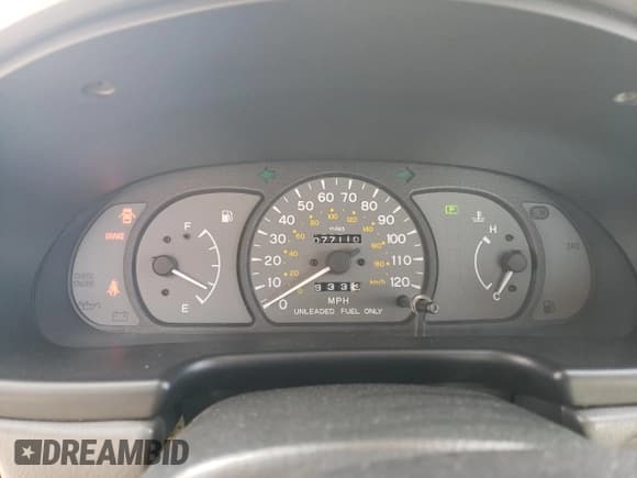 ✅ 1994 Plymouth Colt • VIN: JP3EA21A8RU055081 • Lot: 77993974. Wystawiony na Copart z przebiegiem 77 110 mil. Bezpłatny archiwum sprzedaży aukcyjnych z USA i szczegółowy raport historii pojazdu na DreamBid. Zdjęcie 9.