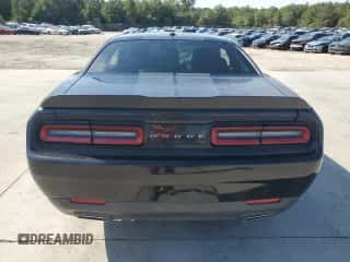 2016 Dodge Challenger SXT z VIN 2C3CDZAGXGH168448, wystawiony jako Copart lot #81600905 z przebiegiem 77 703 mil mil oraz Szkoda całkowita • Salvage title. Historia ofert i sprzedaży dostępna na DreamBid. Obrazek 6.