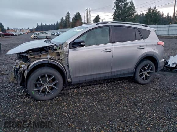 ✅ 2017 Toyota RAV4 SE • VIN: 2T3JFREV3HW618173 • Lot: 94369095. Wystawiony na Copart z przebiegiem 110 249 mil. Bezpłatny archiwum sprzedaży aukcyjnych z USA i szczegółowy raport historii pojazdu na DreamBid. Zdjęcie 1.