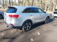 ✅ 2016 Kia Sorento EX • VIN: 5XYPHDA55GG175678 • Lot: 43906570. Listed on IAAI with 136,590 mi. Free auction sales archive from the USA and detailed vehicle history report at DreamBid. Image 4.