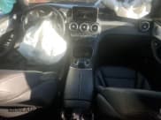 ✅ 2019 Mercedes-Benz GLC 300 • VIN: WDC0G4KB4KF662160 • Lot: 86767945. Wystawiony na Copart z przebiegiem 78 957 mil. Bezpłatny archiwum sprzedaży aukcyjnych z USA i szczegółowy raport historii pojazdu na DreamBid. Zdjęcie 8.