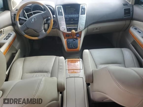 ✅ 2007 Lexus RX 350 • VIN: 2T2HK31U77C023125 • Lot: 93104185. Listed on Copart with 170,492 mi. Free auction sales archive from the USA and detailed vehicle history report at DreamBid. Image 8.