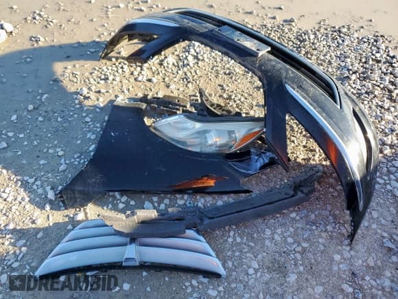 ✅ 2013 Hyundai Genesis 3.8L • VIN: KMHGC4DD5DU225101 • Лот: 90293455. Опубликован ранее на Copart с пробегом 178 169 миль. Бесплатный доступ к архиву аукционных продаж из США и подробный отчёт об истории автомобиля на DreamBid. Изображение 13.