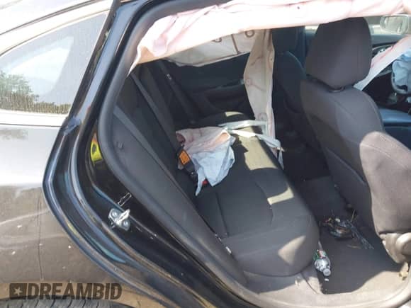 2020 Chevrolet Malibu LT с VIN 1G1ZD5ST3LF109983, выставлен на аукционе IAAI как лот 42958053 с пробегом Не указан миль и . История ставок и продаж доступна на DreamBid. Изображение 8.