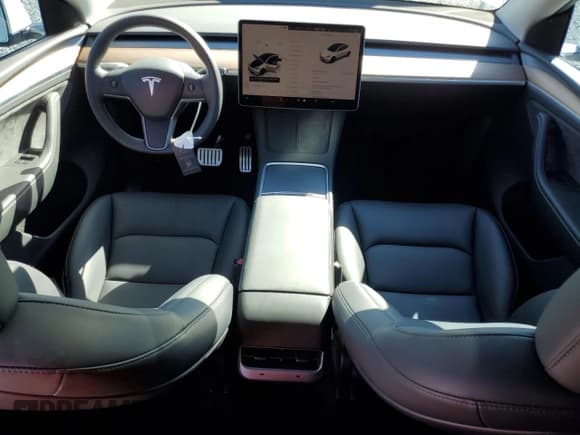 ✅ 2025 Tesla Model Y Performance • VIN: 7SAYGDEF1SA344167 • Лот: 82426285. Опубликован ранее на Copart с пробегом 10 222 миль. Бесплатный доступ к архиву аукционных продаж из США и подробный отчёт об истории автомобиля на DreamBid. Изображение 8.