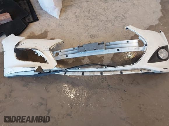 ✅ 2013 Hyundai Veloster Turbo • VIN: KMHTC6AE8DU085262 • Lot: 41607267. Listed on IAAI with 200,159 mi. Free auction sales archive from the USA and detailed vehicle history report at DreamBid. Image 12.