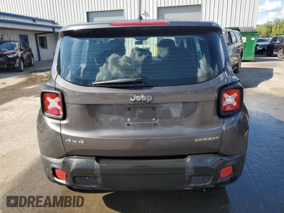 ✅ 2017 Jeep Renegade Sport • VIN: ZACCJBAH2HPF40336 • Lot: 70993715. Wystawiony na Copart z przebiegiem Nie podano. Bezpłatny archiwum sprzedaży aukcyjnych z USA i szczegółowy raport historii pojazdu na DreamBid. Zdjęcie 6.