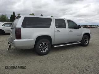 ✅ 2013 Chevrolet Suburban LS • VIN: 1GNSKHE77DR311408 • Lot: 59977394. Wystawiony na Copart z przebiegiem 216 161 mil. Bezpłatny archiwum sprzedaży aukcyjnych z USA i szczegółowy raport historii pojazdu na DreamBid. Zdjęcie 3.