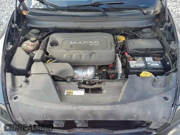 ✅ 2015 Jeep Cherokee Limited • VIN: 1C4PJMDB8FW757359 • Lot: 93353605. Listed on Copart with 104,457 mi. Free auction sales archive from the USA and detailed vehicle history report at DreamBid. Image 12.