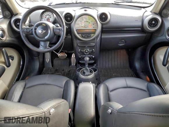 ✅ 2012 MINI Countryman S • VIN: WMWZC3C53CWL81042 • Lot: 95355005. Wystawiony na Copart z przebiegiem 135 325 mil. Bezpłatny archiwum sprzedaży aukcyjnych z USA i szczegółowy raport historii pojazdu na DreamBid. Zdjęcie 8.