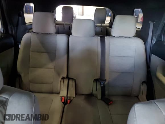 ✅ 2014 Ford Explorer • VIN: 1FM5K8B89EGC18983 • Lot: 54563335. Wystawiony na Copart z przebiegiem 112 376 mil. Bezpłatny archiwum sprzedaży aukcyjnych z USA i szczegółowy raport historii pojazdu na DreamBid. Zdjęcie 10.