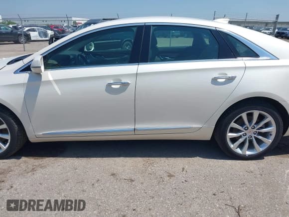 ✅ 2015 Cadillac XTS Luxury • VIN: 2G61N5S37F9157066 • Lot: 42548680. Wystawiony na IAAI z przebiegiem 83 929 mil. Bezpłatny archiwum sprzedaży aukcyjnych z USA i szczegółowy raport historii pojazdu na DreamBid. Zdjęcie 15.