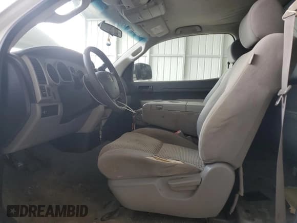✅ 2007 Toyota Tundra • VIN: 5TFJT52127X001649 • Lot: 48309975. Listed on Copart with 149,772 mi. Free auction sales archive from the USA and detailed vehicle history report at DreamBid. Image 7.