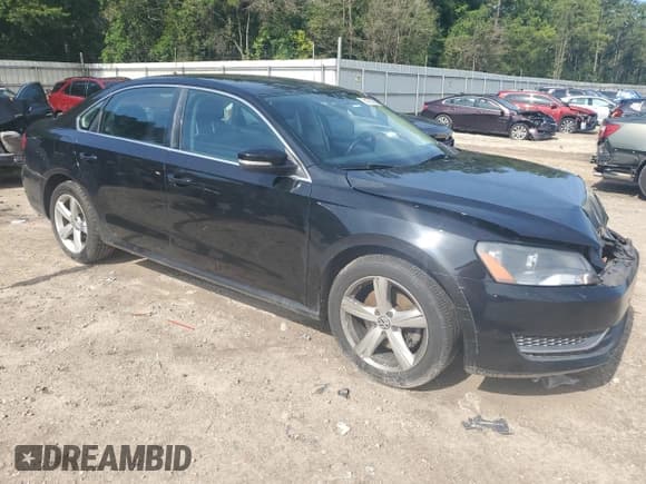 ✅ 2013 Volkswagen Passat SE • VIN: 1VWBH7A31DC034890 • Lot: 61675855. Listed on Copart with 181,444 mi. Free auction sales archive from the USA and detailed vehicle history report at DreamBid. Image 4.